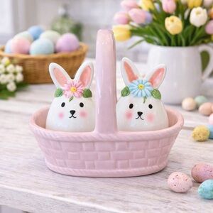Potter’s Studio Easter Bunny Salt & Pepper Shakers In Pink Basket – Adorable